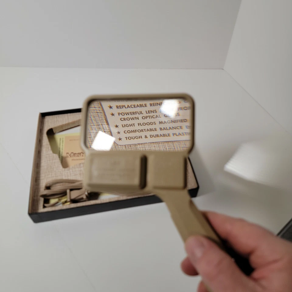 Lupa Iluminadora De Colección Donegan Optical Co Obra Maestra 2"x4" No M-810 Probada Foto 4 de 4