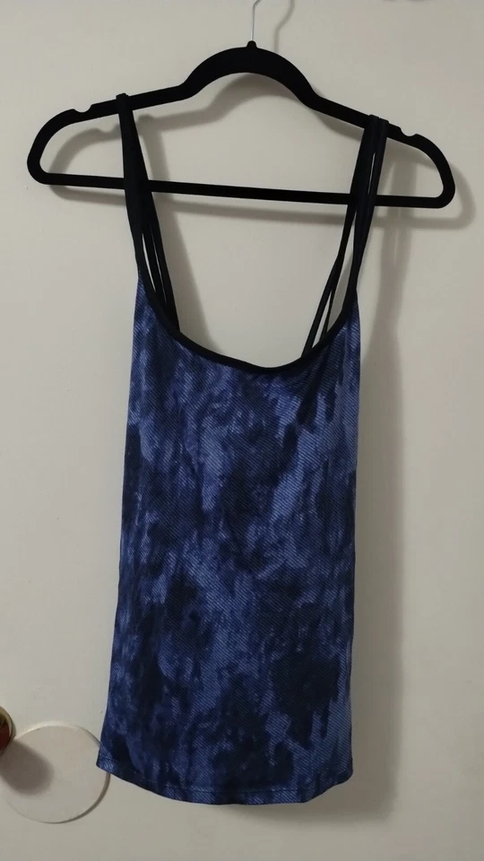 Camiseta sin mangas deportiva Michael Kors azul tie dye espalda de corredor talla grande Foto 3 de 4