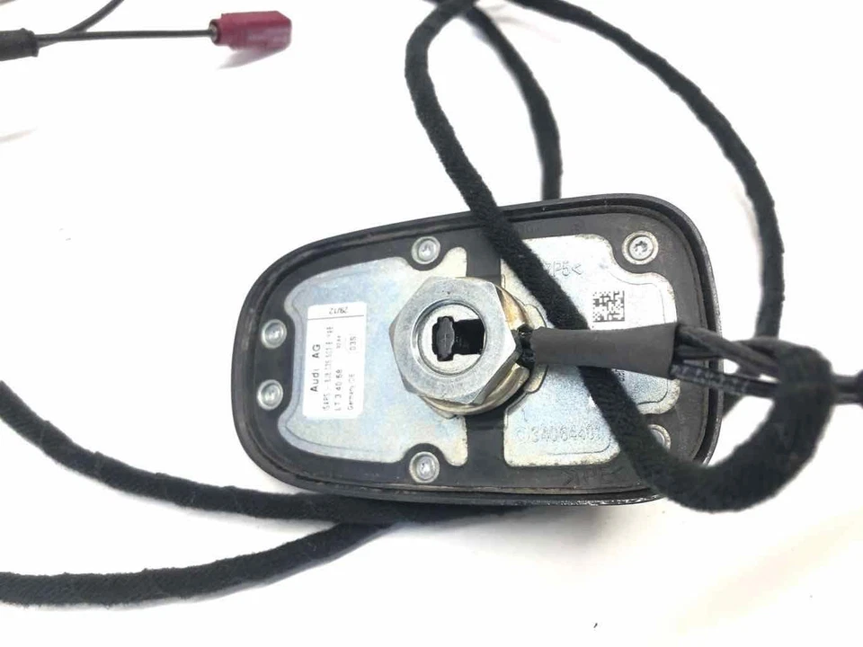 Audi TT 2012 2013 2014 antena montada en el techo 8J8035503B negro brillante LY9B Foto 3 de 4