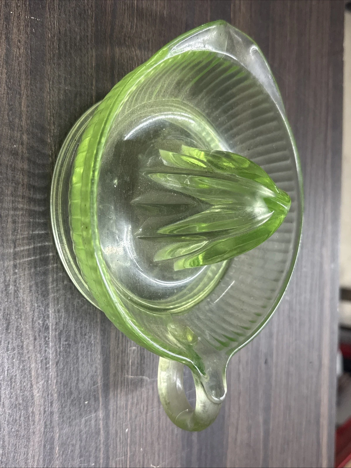 VTG Green Depression Uranium Vaseline Citrus Squeezer Lemon Juicer Glass reamer