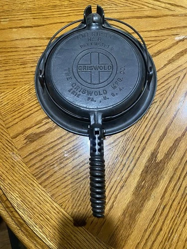 Antique Griswold “The American” No. 8 Cast Iron Waffle Iron VERY NICE!