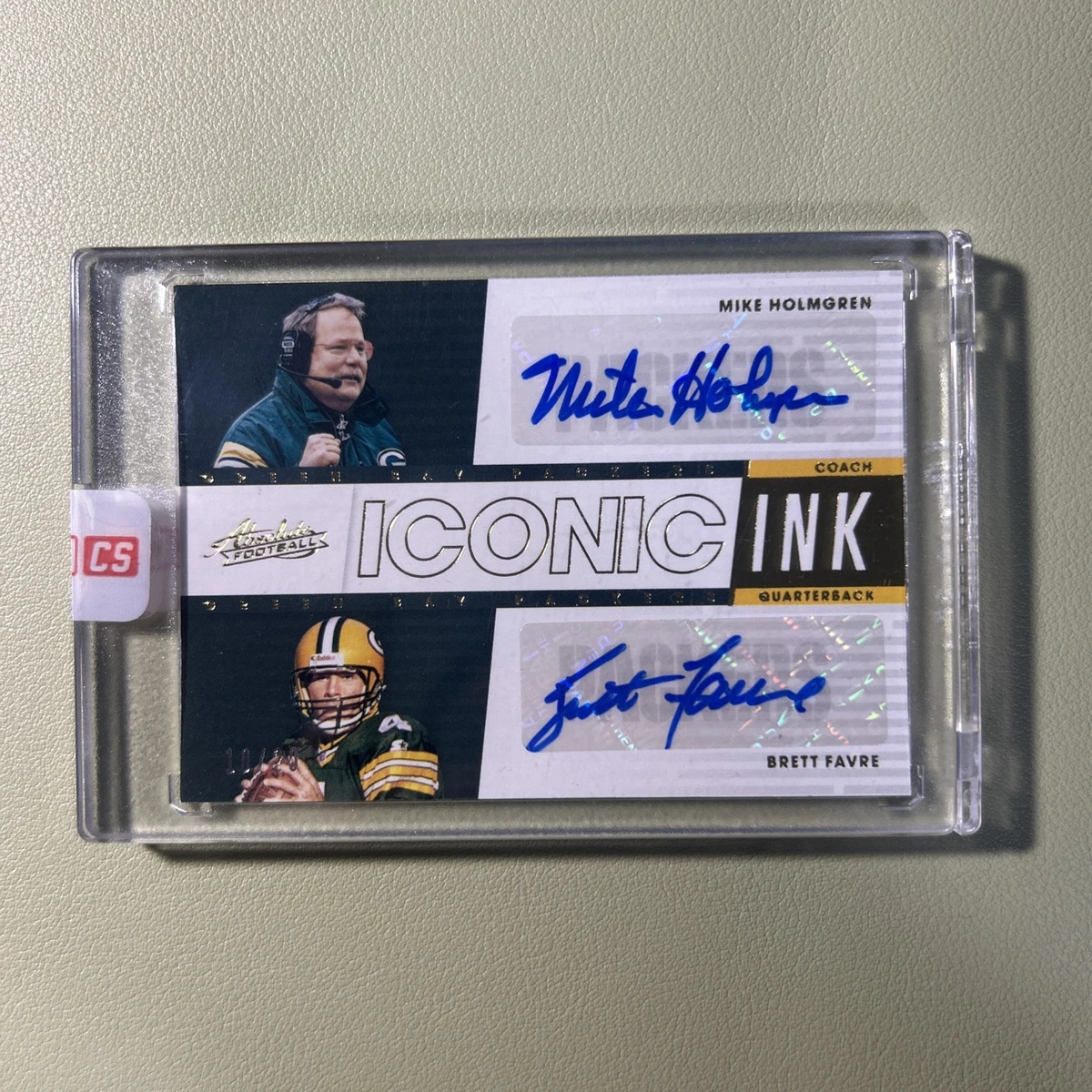 Panini Brett Favre Football Autographed Sports Trading Cards
