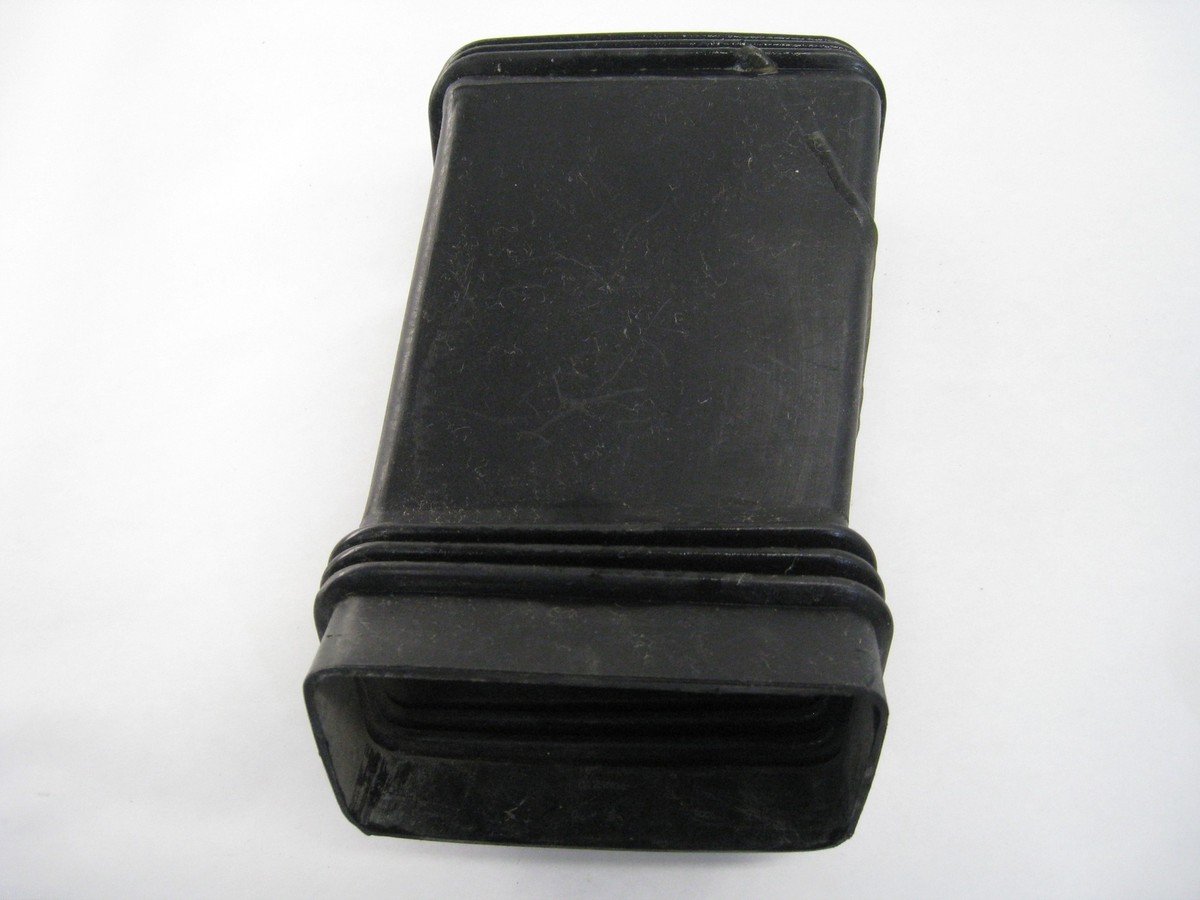 84 KAWASAKI VOYAGER ZN1300 FRONT LEFT AIR DUCT | eBay