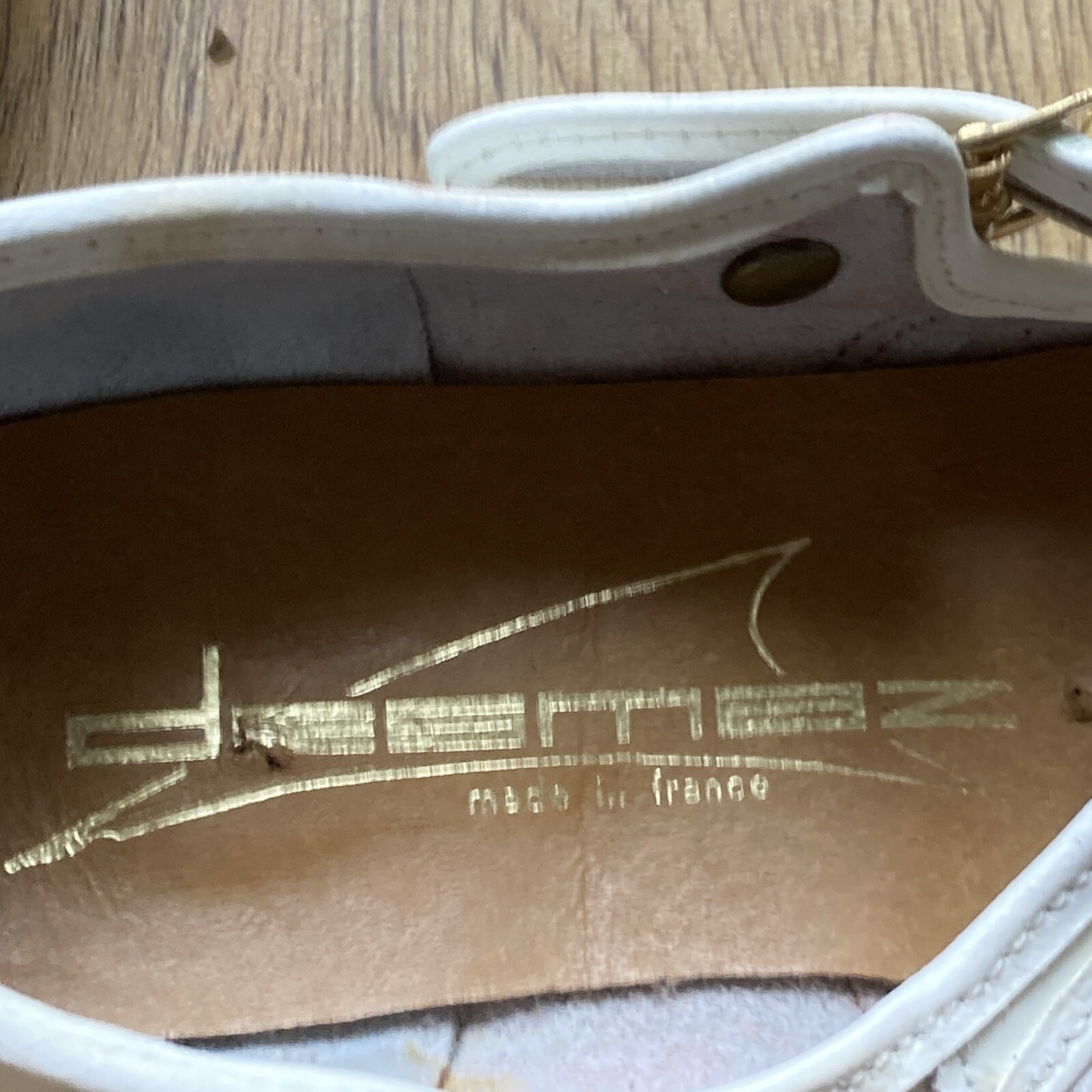 Vintage 1960s/70s French Girls White T-Bar Leather Shoes With Buckles Size 29 EU 7