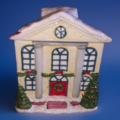 AMC NY NY Christmas/Winter House/ Town Hall  Cookie Jar Canister HTF