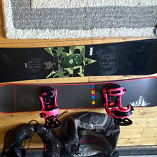 Rome SDS All-Mountain Snowboard 195cm Black/Green w/ Pink Bindings 2x4