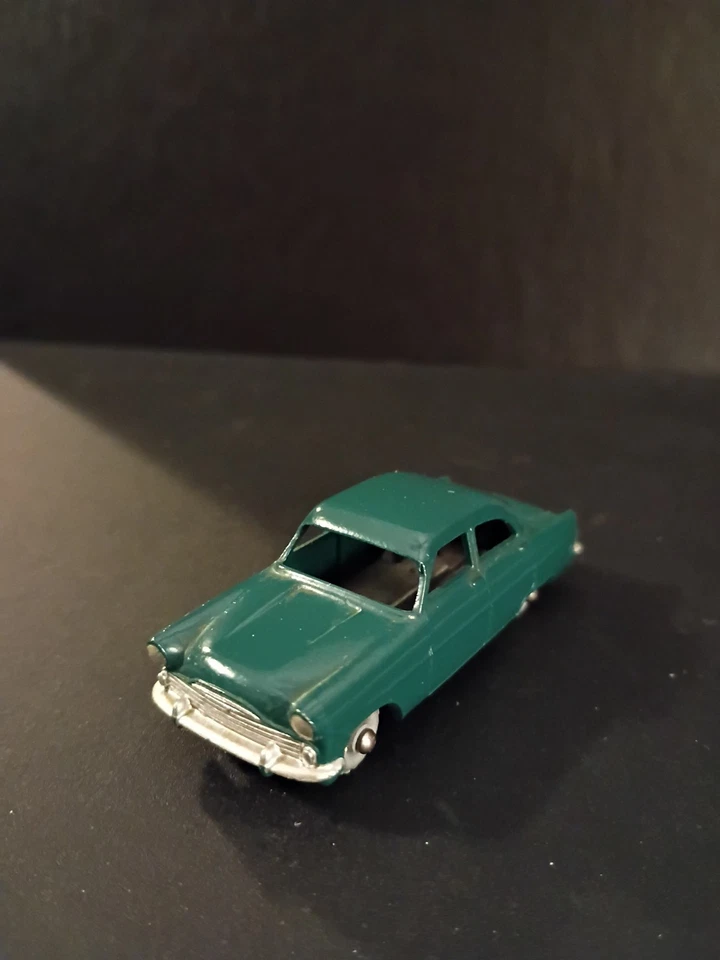 Matchbox #33A Ford Zodiac MKll Sedan 1957 VN/MINT - Image 3 of 4