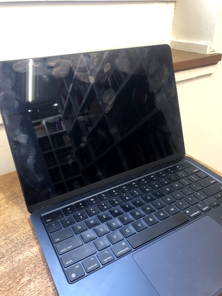 Apple MacBook 256GB SSD M2 8GB RAM, Space Grey, Air 13.6, 2022, photo 2 of 2