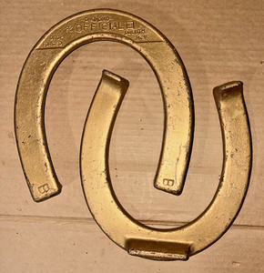 Vintage Pitching Horseshoes 1 Pair of Hookless Diamond Official B's