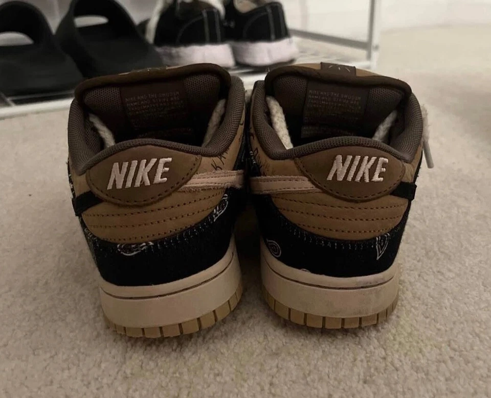 Size 9.5 - Nike Travis Scott x SB Dunk PRM QS Low Cactus Jack - Special Box - Image 3 of 4