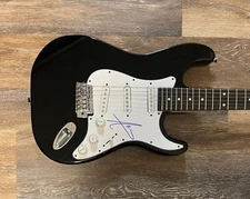 * AKON * signed electric guitar * SMACK THAT * 1