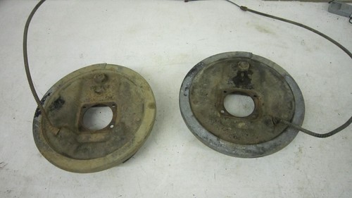 73-87 10 Bolt Differential Backing Plate And Brake Parts Drivers Side & Pass #3 - Picture 9 of 13