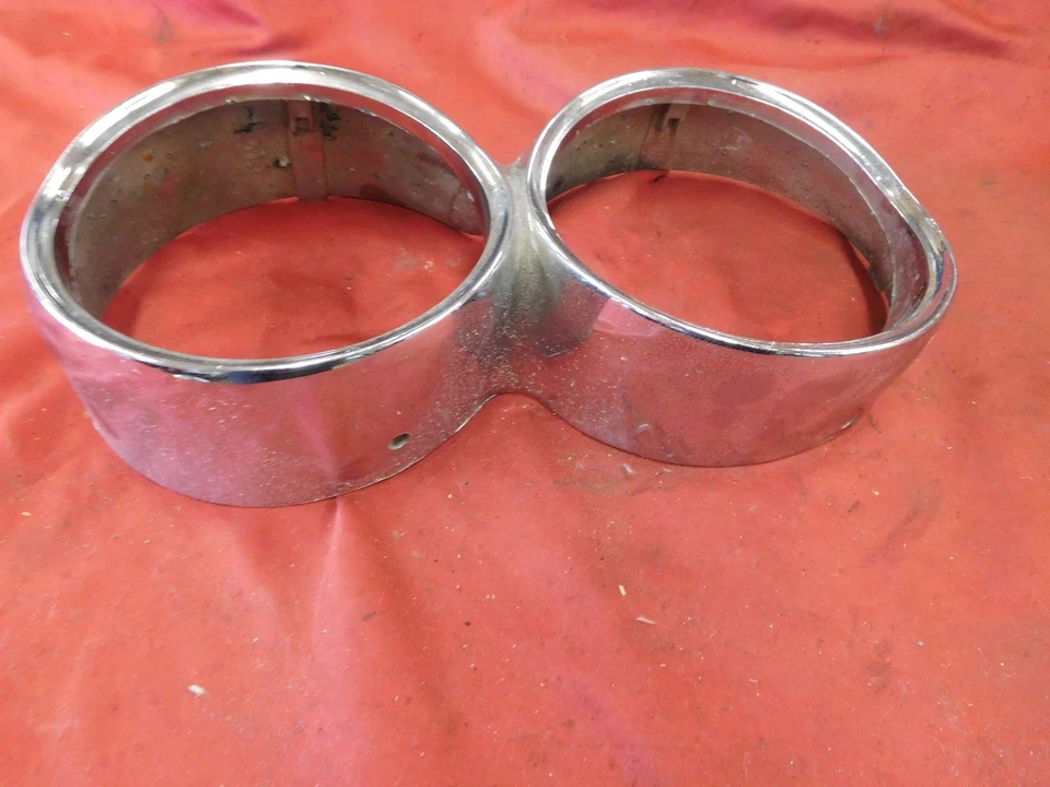 Buick Electra Invicta LeSabre 1961 faro izquierdo bisel moldura puerta 1199961 Foto 3 de 4