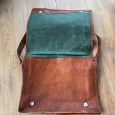 DISTRESSED VINTAGE TAN BROWN LEATHER MESSENGER IPAD OFFICE MEN UNISEX FINALPRICE