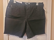 Womens NWT Size 16 Seven7 Black Relaxed  Bermuda