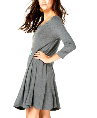 grey dress gold accessories Best Accessories for White and Grey Outfits - Nadin Art Design