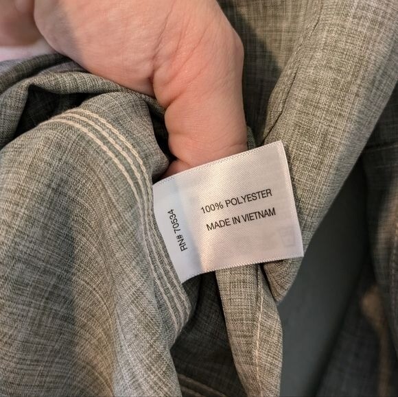 Orvis Gray Textured Print Button Down Size M - image 7