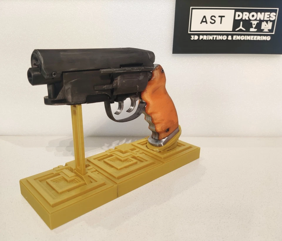 Réplica de utilería Deckard's Blaster impresa en 3D de Blade Runner Foto 3 de 4