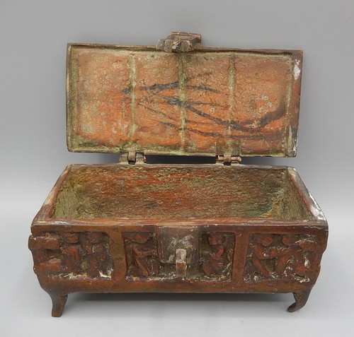 Antique Bronze Medieval Style Bronze Reliquary Chest 19th C - Imagen 4 de 24