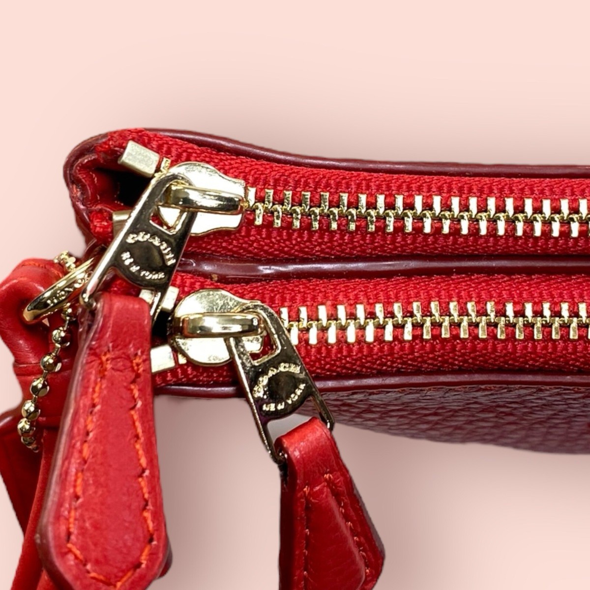 COACH F66505 Luxury Pebble Leather Double Corner Zip Wristlet