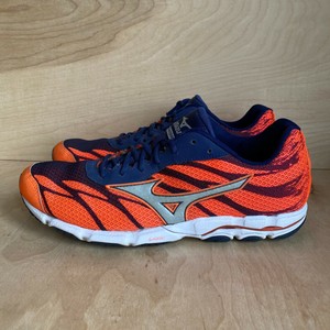 tenis mizuno laranja e azul