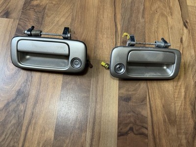 96-98 Lexus LX450 Toyota Land Cruiser Pair Front LH & RH Exterior Door Handles