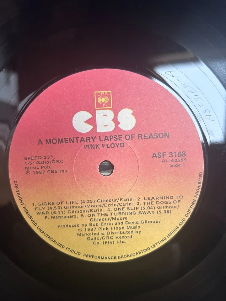 Pink Floyd SUPERB RARE South Africa Pressing, A Momentary Lapse of Reason - Image 4 of 4