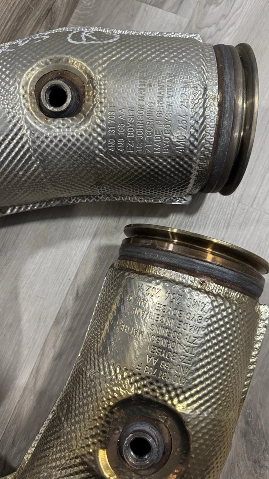 OEM Lamborghini Urus Catalytic Converters Pair 4M0 254 202 A Fits Audi RSQ8 Q8 - Image 2 of 4