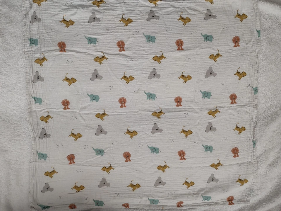 Doudou Plat tissu lange blanc lion elephant panda tigre kiabi carre tbe - Photo 1/1