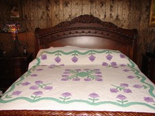 Vintage Applique Tulip Handmade Quilted Cotton Quilt measures 89 x 94 inches