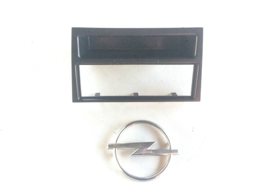 Opel Vectra C GTS Radioschacht Ablagefach Fach Mittelkonsole