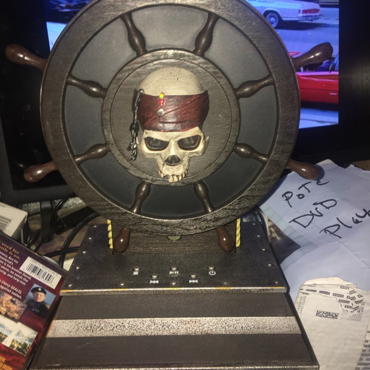 Pirates of the Caribbean CDプレーヤー Disney Pirates of the Caribbean Portable CD Player (NEW) | eBay