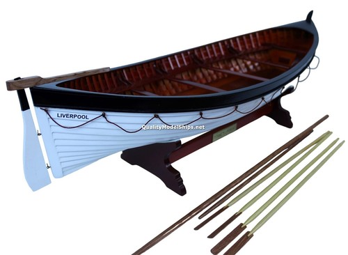 Titanic’s Lifeboat Model 24" Clinker Hull Construction - Picture 7 of 10