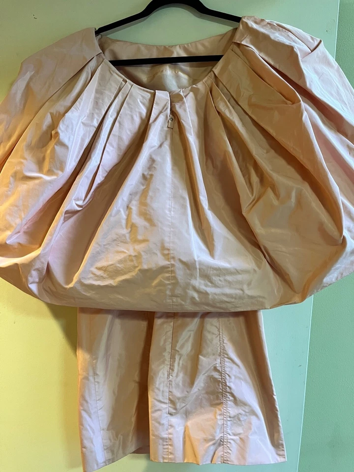 Vestido Corto Givenchy Nuevo Con Etiquetas Otoño 2019 Pasarela Melocotón Claro Mangas Capa F 36 EE. UU. 2 Foto 4 de 4