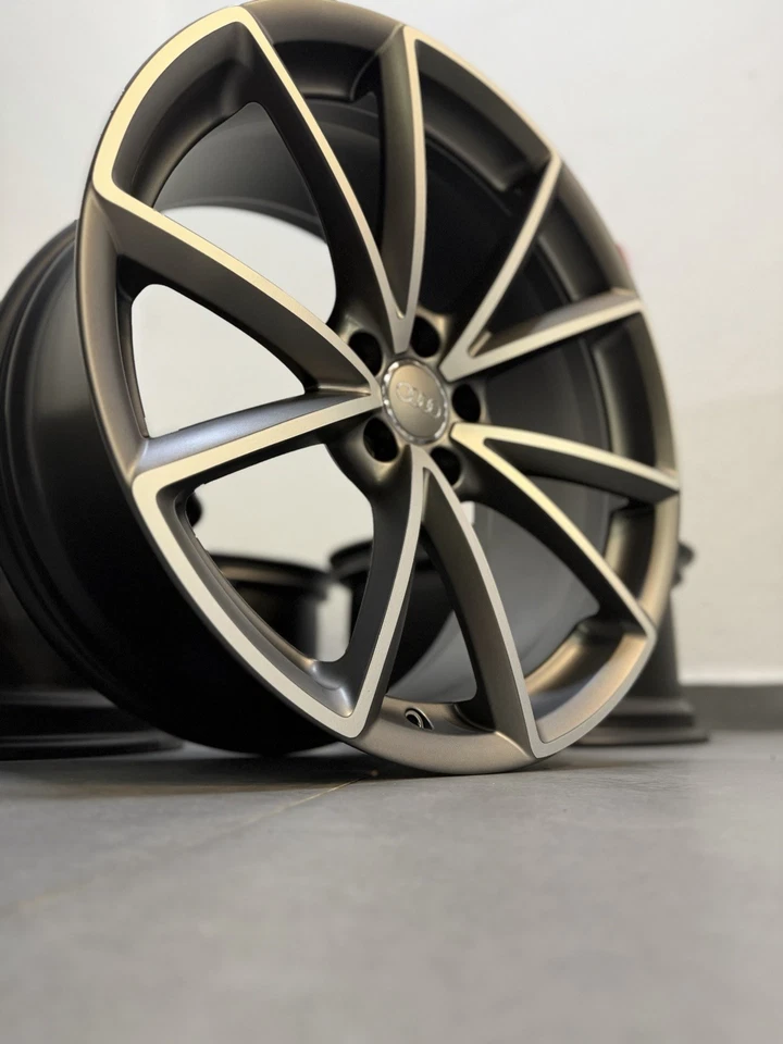 Original Audi RS4 RS5 8T 8T0601025CQ Rotor Felgen Räder B8 9x20“ ET26 Silber S5 - Bild 2 von 4