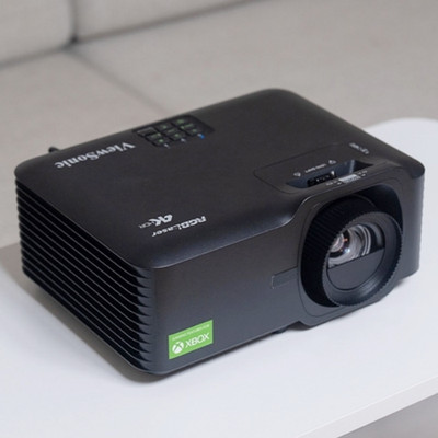 ViewSonic LX700-4K RGB / Heimprojektor / 4K Laser 5.200 RGB Laser Lumen 300 Zoll