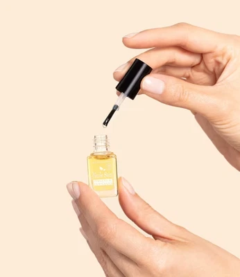 Aroma-zone Huile de Soin ongles & cuticules 100% naturelle ongles forts et beaux - Photo 1/4