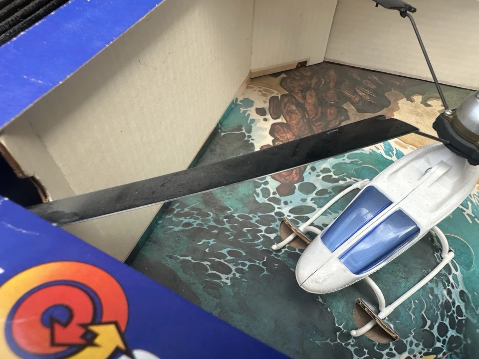 VINTAGE COX 4900 SKY RANGER COAST GUARD HELICOPTER UNFIRED SEE PICS READ DESCRIP - Image 4 of 4