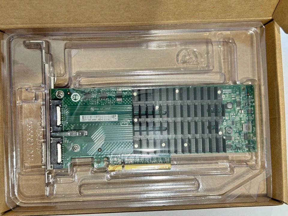 Intel EXPX9502CX4 with Yotta Dual-Ports 10Gbps 10G Ethernet PCI-e w/High Bracket - Image 2 of 2