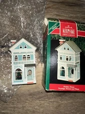 Vintage 1990 Hallmark Keepsake Ornament Holiday Home Nostalgic Houses and Shops
