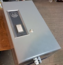 ALLEN BRADLEY MAGNETIC MOTOR CONTROLLER 509-CAA-1 SER B SZ 2 3PH 460V. 120V COIL