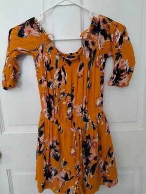 One Clothing Womens Junior Size Small One Pitece Jumper Shorts