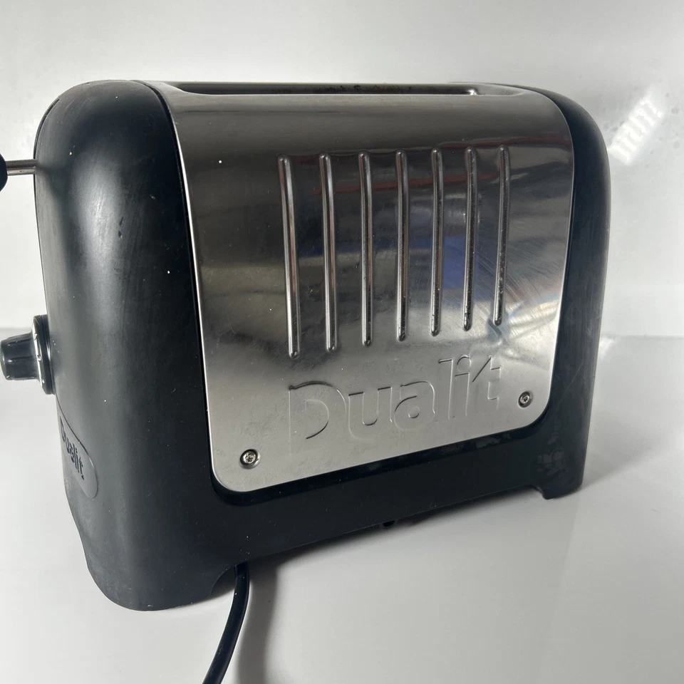 Dualit SNG2GB 2-Slice Toaster - Black / Silver - TESTED WORKING - Image 3 of 4