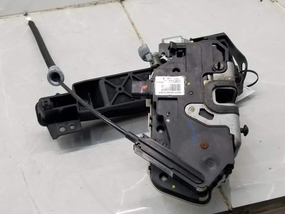 2013 LLINCOLN MKS ЗАДНИЙ ПРАВЫЙ ПРОХОД ДВЕРИ ЗАЩЕЛКА ПРИВОД С ДОПОЛНИТЕЛЬНОЙ РУЧКОЙ #10977 - Изображение 4 из 4