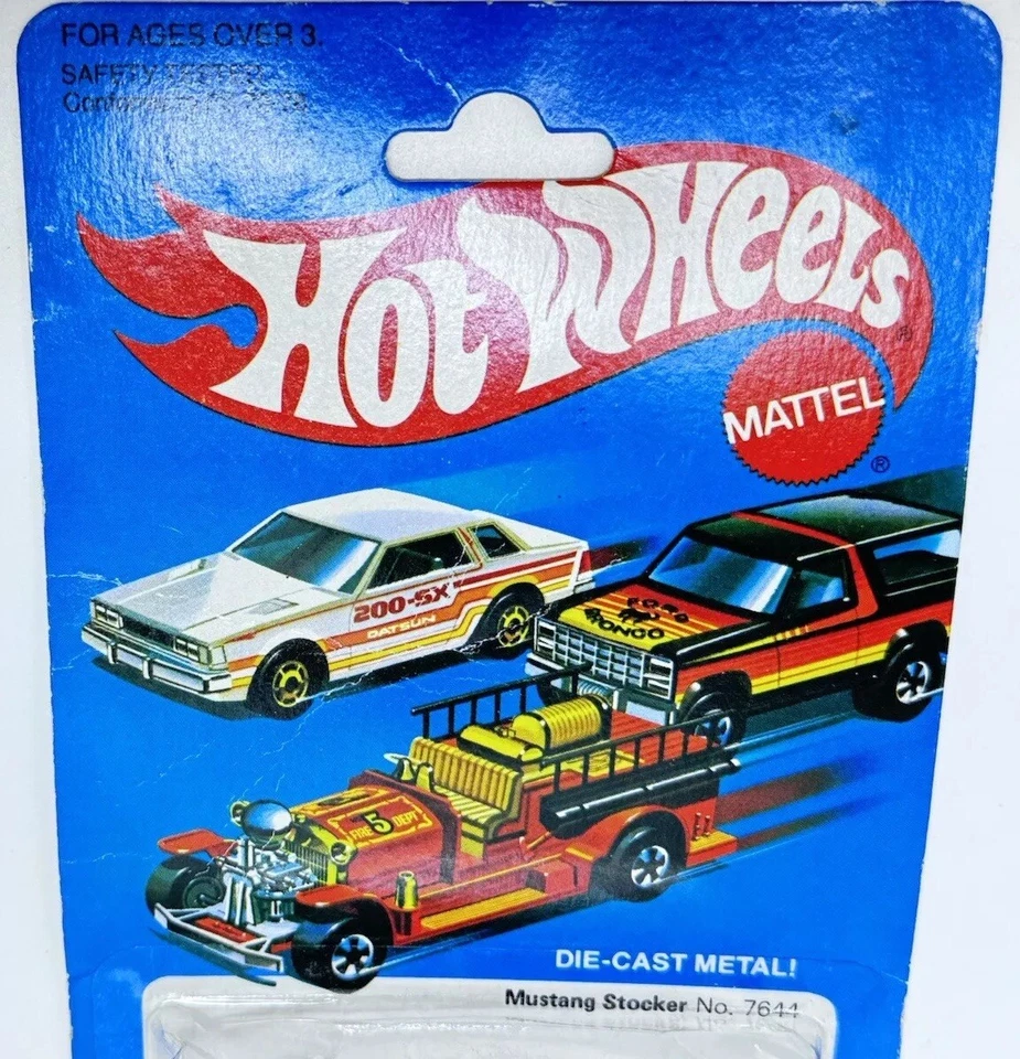 Hot Wheels Blackwall 7644 White Mustang Stocker  Blue Card Blister Excellent - Image 2 of 4
