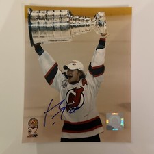 Patrik Elias Signed New Jersey Devils 8x10 Photo Holding Stanley Cup With COA