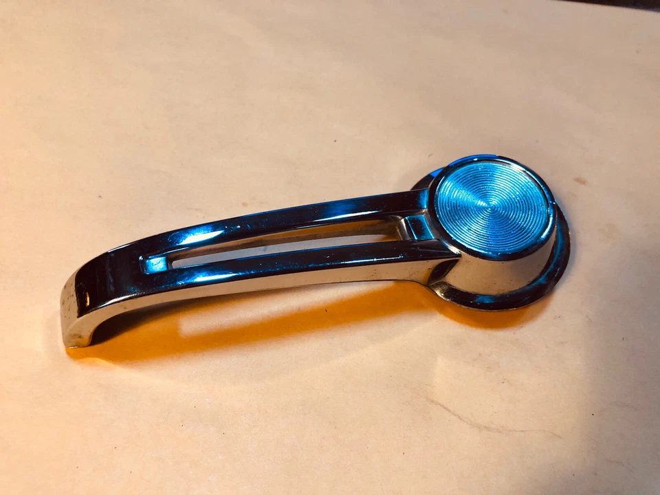 Chevrolet GM 1961 1962 1963 1964 1965 1966 MANIJA DE PUERTA INTERIOR Foto 2 de 4