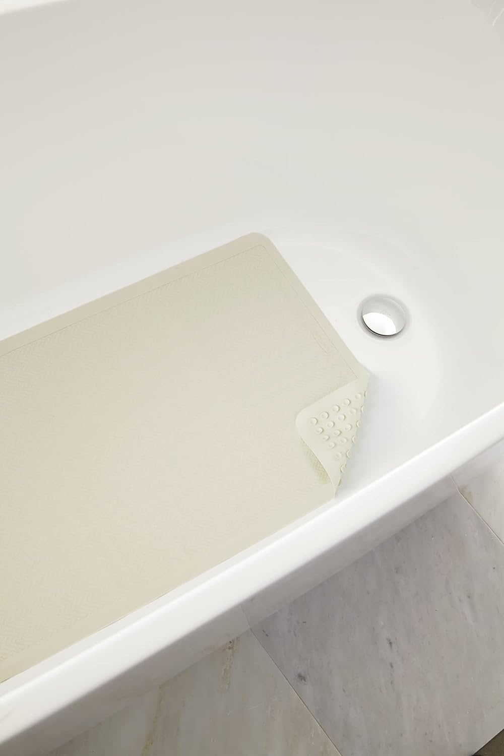 Rubbermaid Commercial Products SaftiGrip Bath and Shower Mat 36Inch X