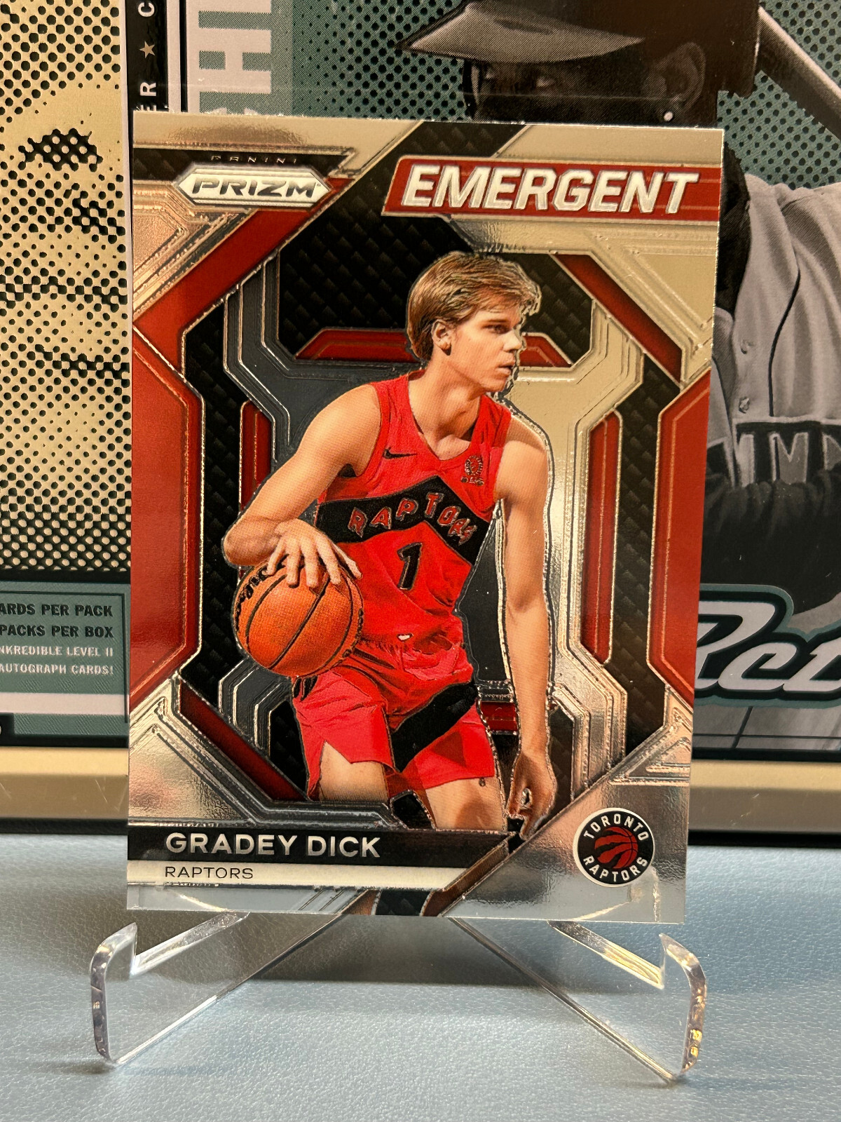2023-24 Panini Prizm Emergent #22 Gradey Dick