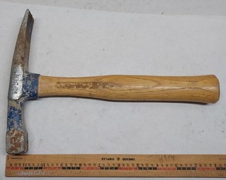 Vaughan BL24 Bricklayer's 24 Oz Hammer U.S.A.